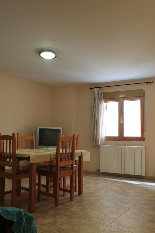 Apartamentos Turisticos Rosario Camarena de la Sierra Cameră foto