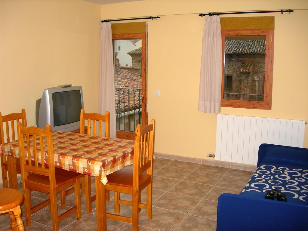 Apartamentos Turisticos Rosario Camarena de la Sierra Exterior foto